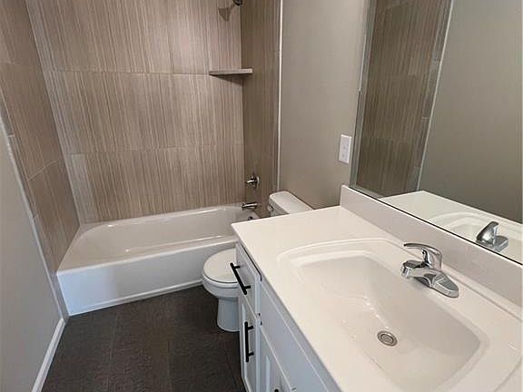 5th image of 2124 NW 95th St