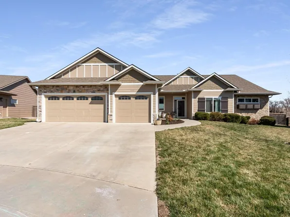 950 N Cedar Brook Ct, Mulvane, KS 67110