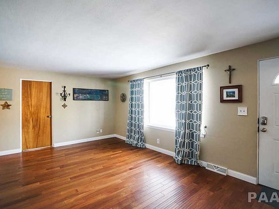 4th image of 4508 N Indiana Ave