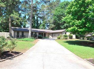 2209 Pinehurst Ct, Grayson, GA 30017