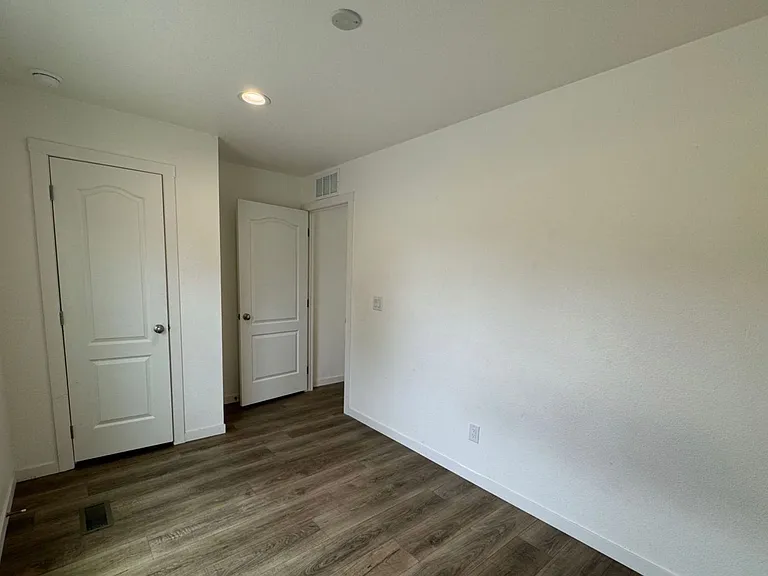 566 W Swift Trl #15 — Photo 12