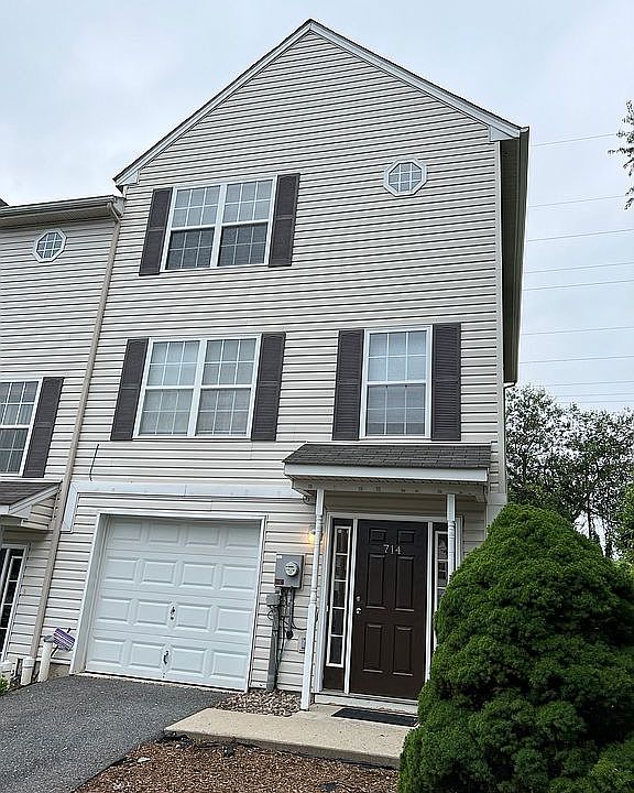 1st image of 714 Bach Ct