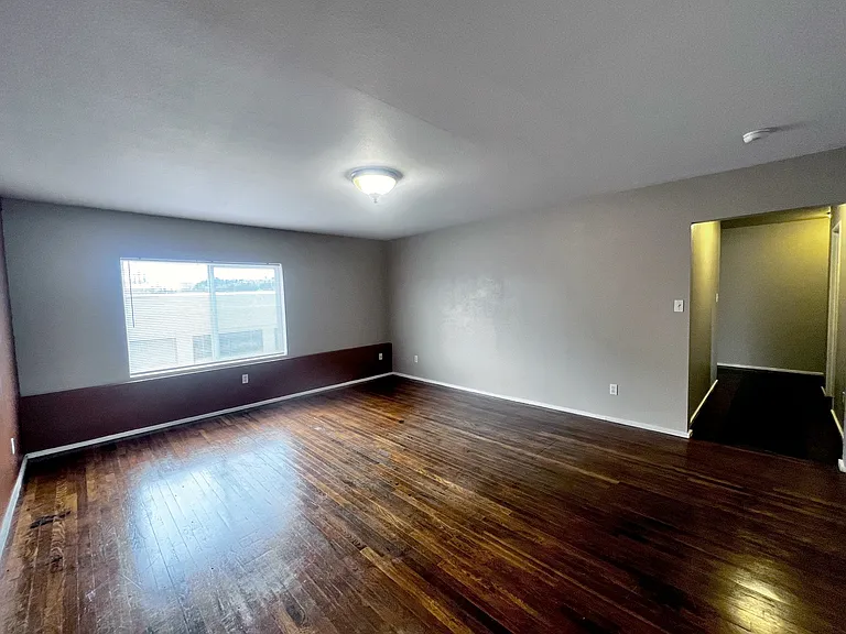 404 Pacific Ave S #A — Photo 6