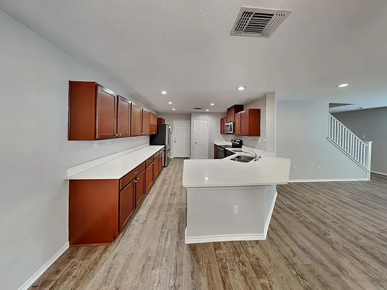 6911 Dulce Mdw — Photo 2