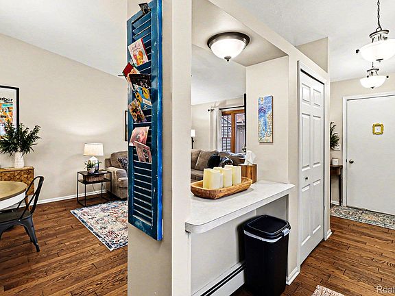 5th image of 25126 Jefferson Ct #1
