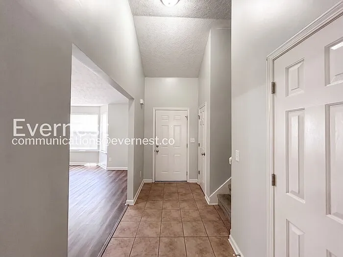 2410 Lafortune Dr — Photo 8