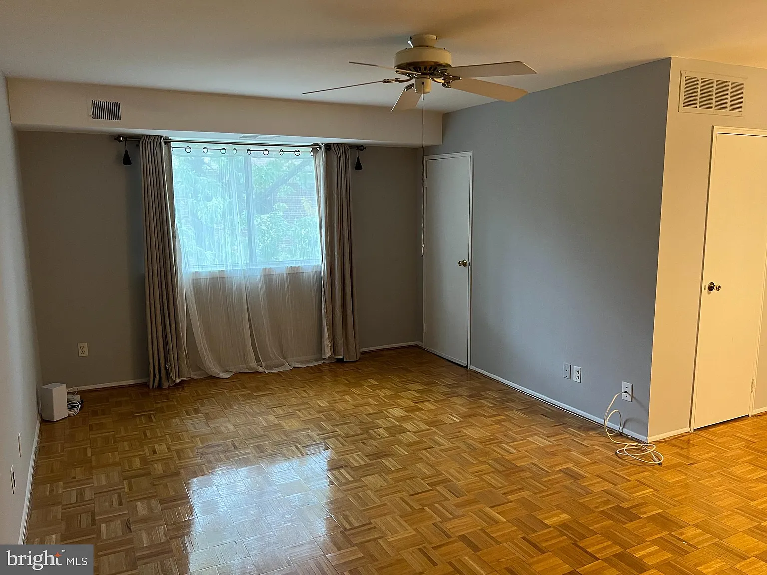 1 bed, 1.0 bath, 654 sqft, $1,250 — Photo 4