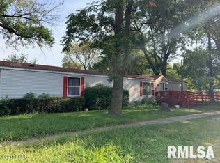 603 N Locust St, Centralia, IL 62801