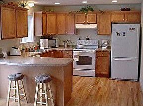 2nd image of 31 Cove St