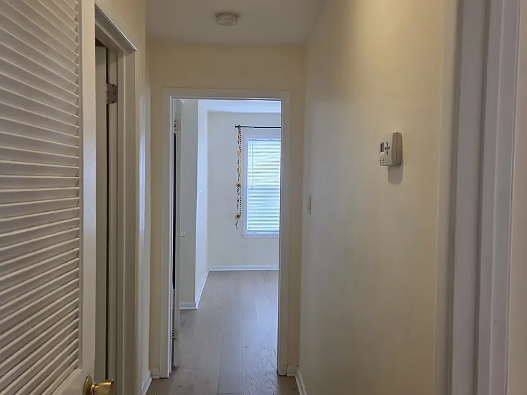 202 Salem Ct #4 — Photo 5