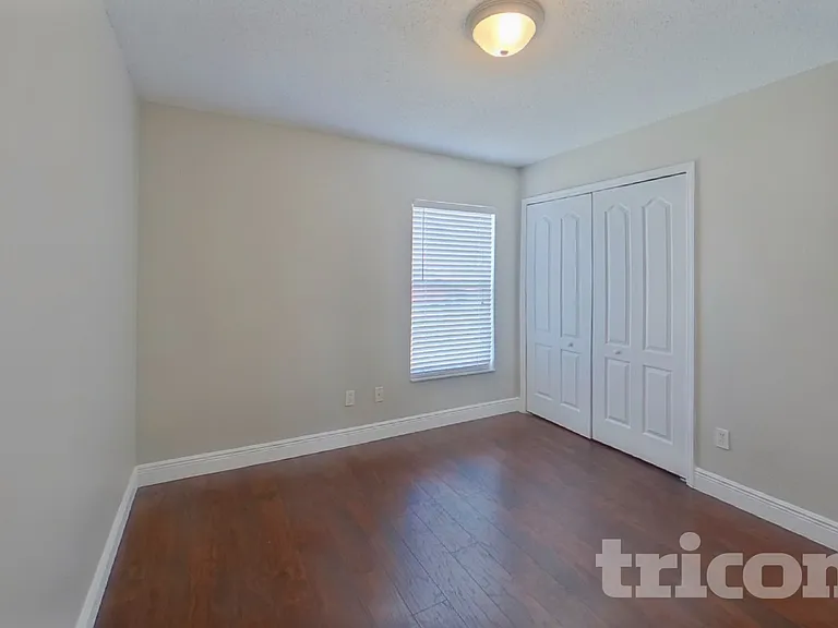 15206 Markham Dr — Photo 13