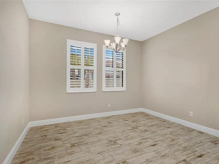 3934 Maurice Ave — Photo 9