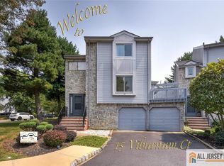 15 Viburnum Ct, East Brunswick, NJ