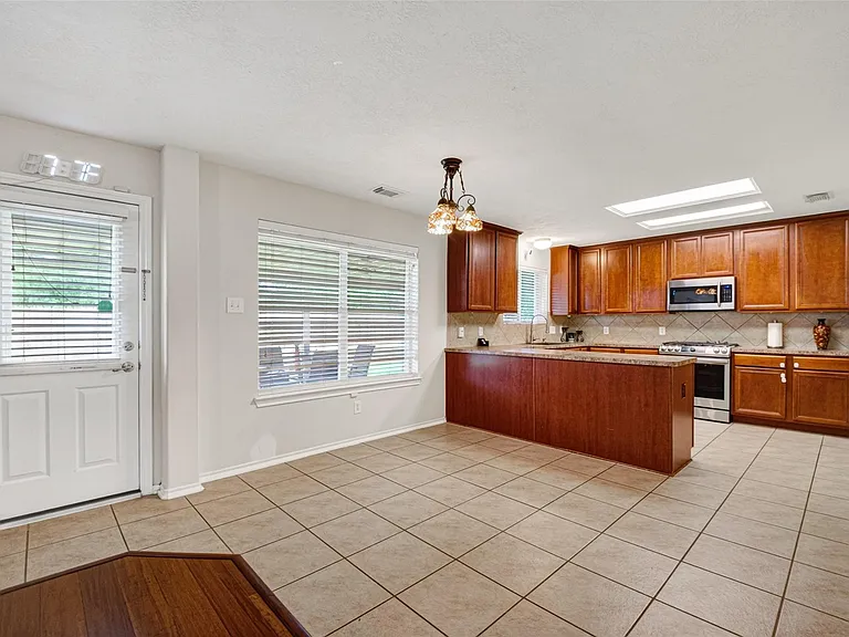 12042 Clear Brook Oak St — Photo 14