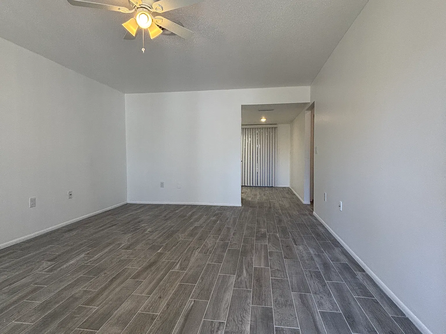 2 bed, 840 sqft, $1,650 — Photo 4