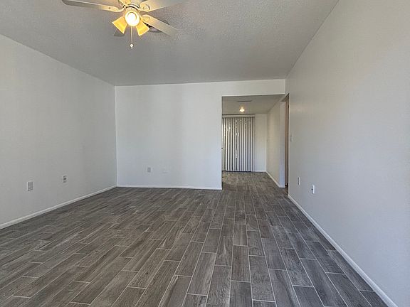 4th image of 5002 21st St W APT B