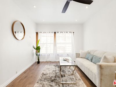 2121 James M Wood Blvd APT 209, Los Angeles, CA, 90006