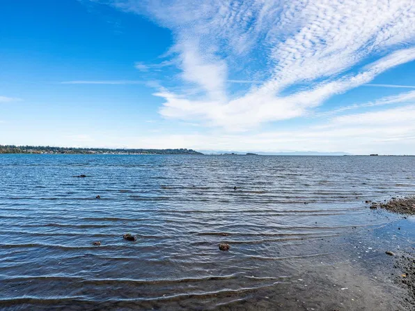 3632 Island Hwy S, Courtenay, BC V9N 9T9