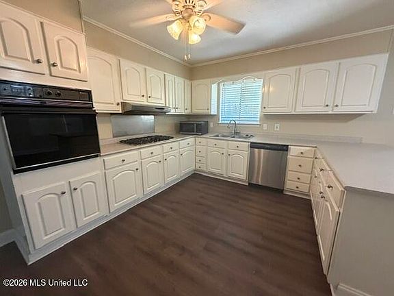 5th image of 1452 Tally Ho Cir