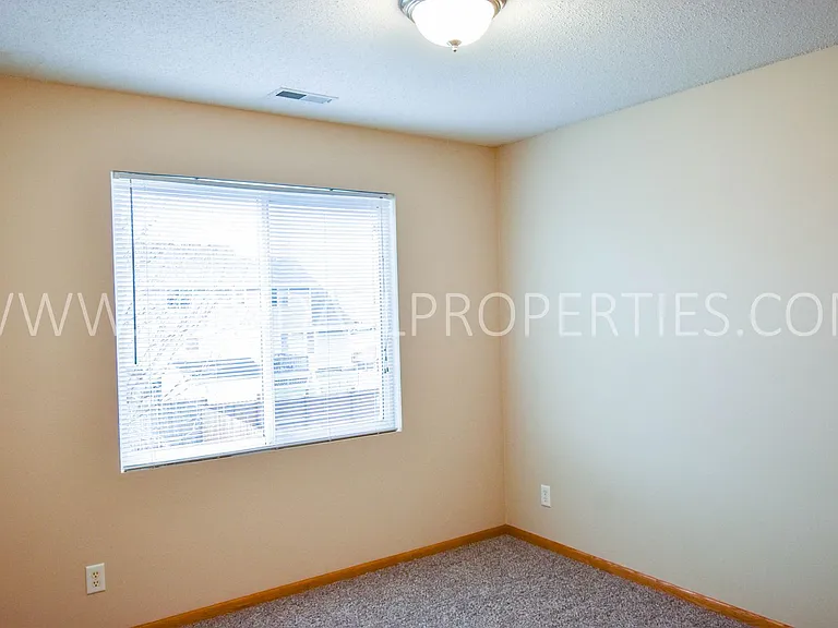 455 SE Whitetail Ln — Photo 16
