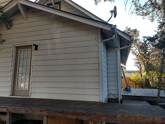 5th image of 250 Roscoe I St