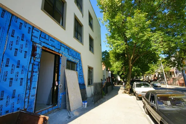 Rented by Loom Group | media 48