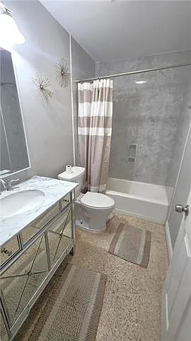 510 Omega St #15A — Photo 9