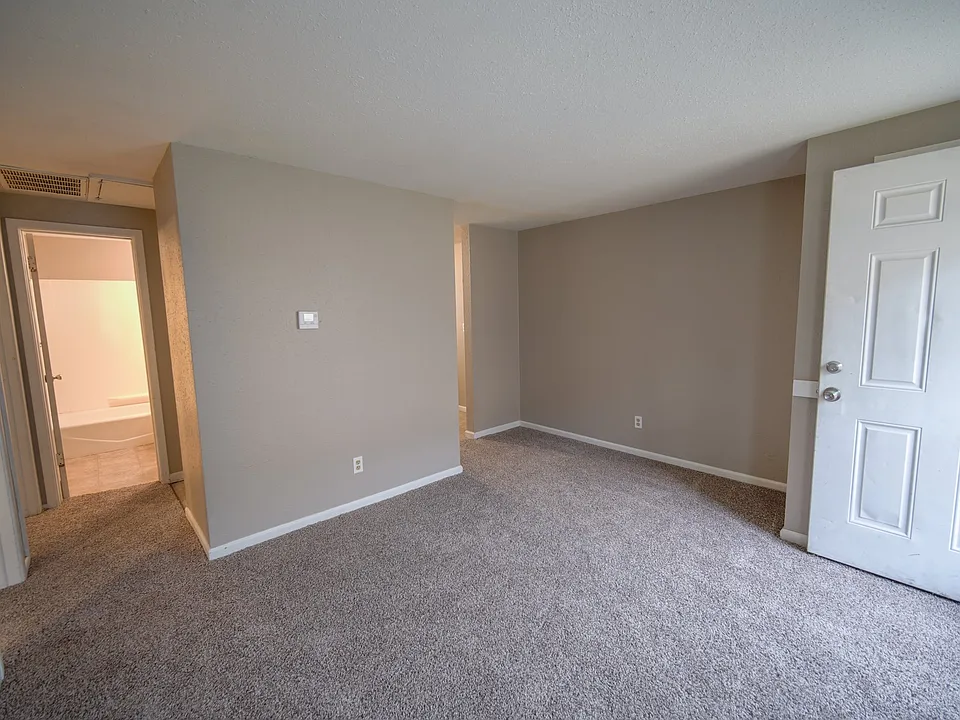 1225 N Minnesota Ave