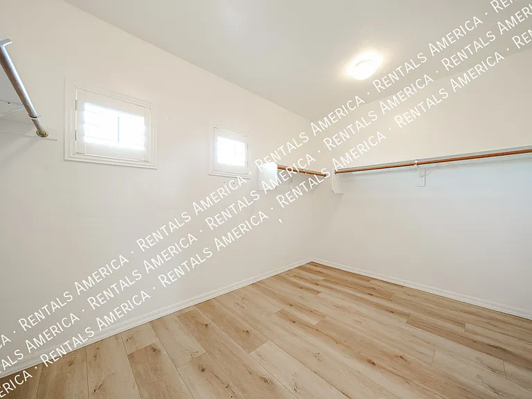 18676 E Braeburn Ln — Photo 44