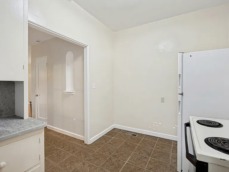 734 E 23rd St S #2 — Photo 9