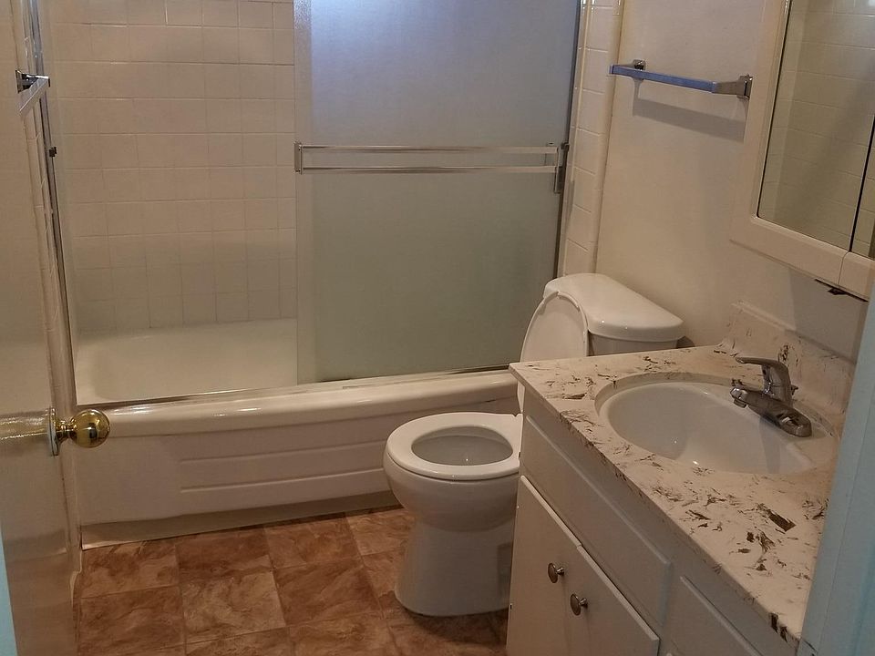 2nd image of 157 Franklin St APT 19