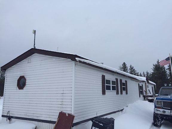 2nd image of 840 N Sporley Lake Rd