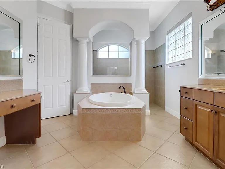 11128 Sierra Palm Ct — Photo 19
