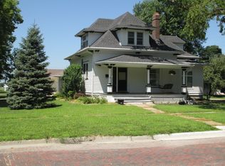 12 N 10th St, Seneca, KS 66538