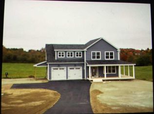 3 Old Farm Ln, Yarmouth, ME 04096