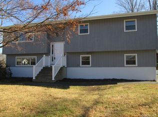 28 Fairfield Rd, Carmel, NY 10512