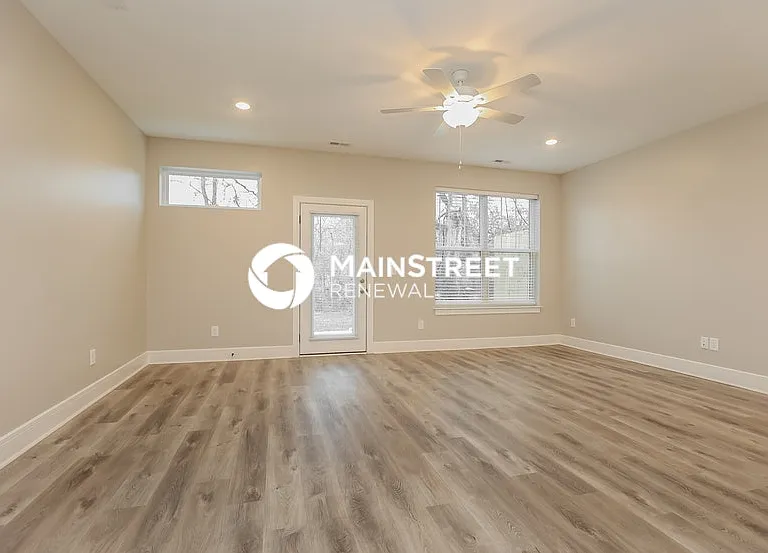 166 Noble Park Cir — Photo 5