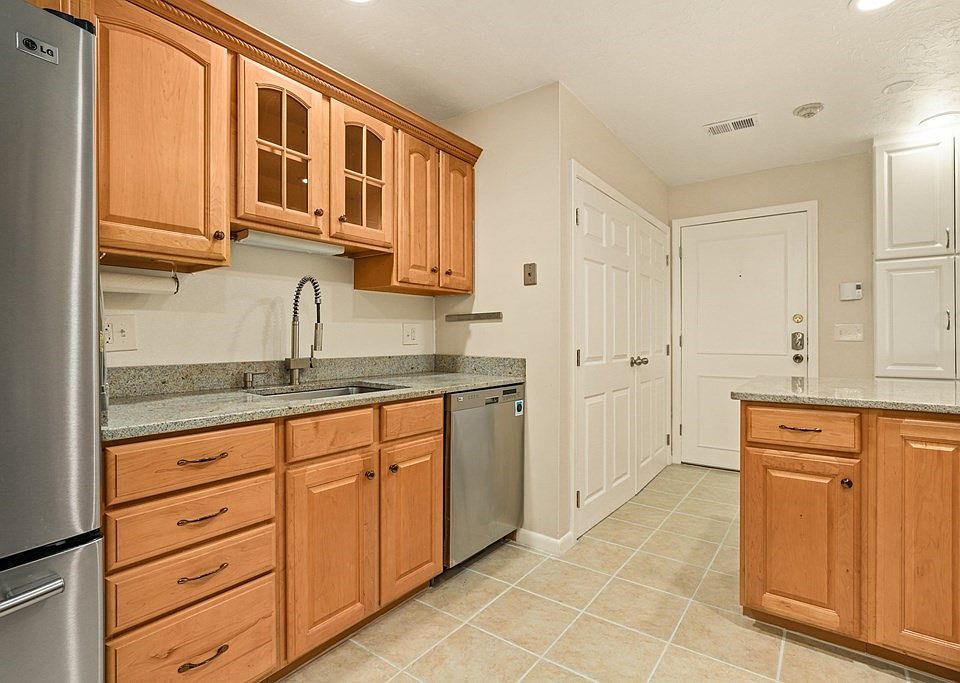 Royal Lake Village 8 Royal Lake Dr Braintree MA Zillow