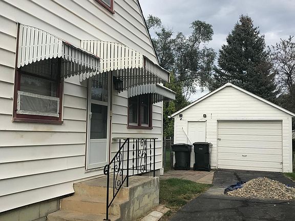 2nd image of 2910 Rebecca St