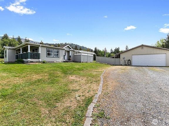 2nd image of 6896 Goodwin Rd