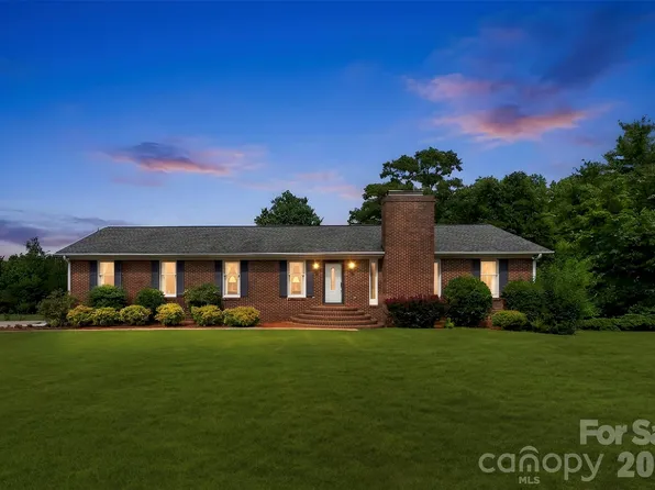 753 Patrick Rd, Gastonia, NC 28056