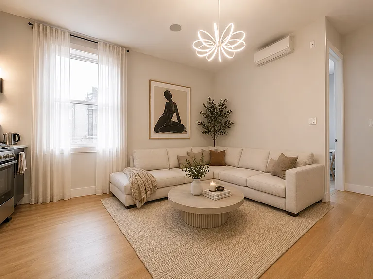 717 Dekalb Ave #1R — Photo 1