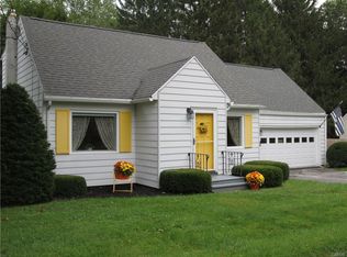 8 Delamarter St, Whitesboro, NY 13492