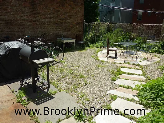 Rented by Brooklyn Real Estate Services | media 6