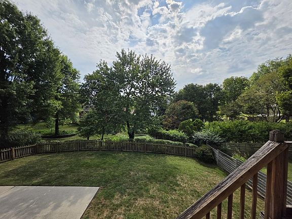 3rd image of 532 Marblerock Way