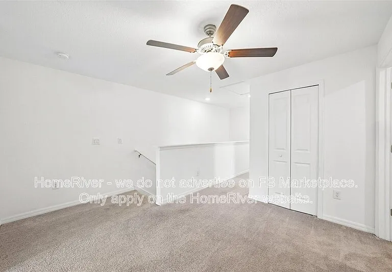 14302 Editors Note St — Photo 5