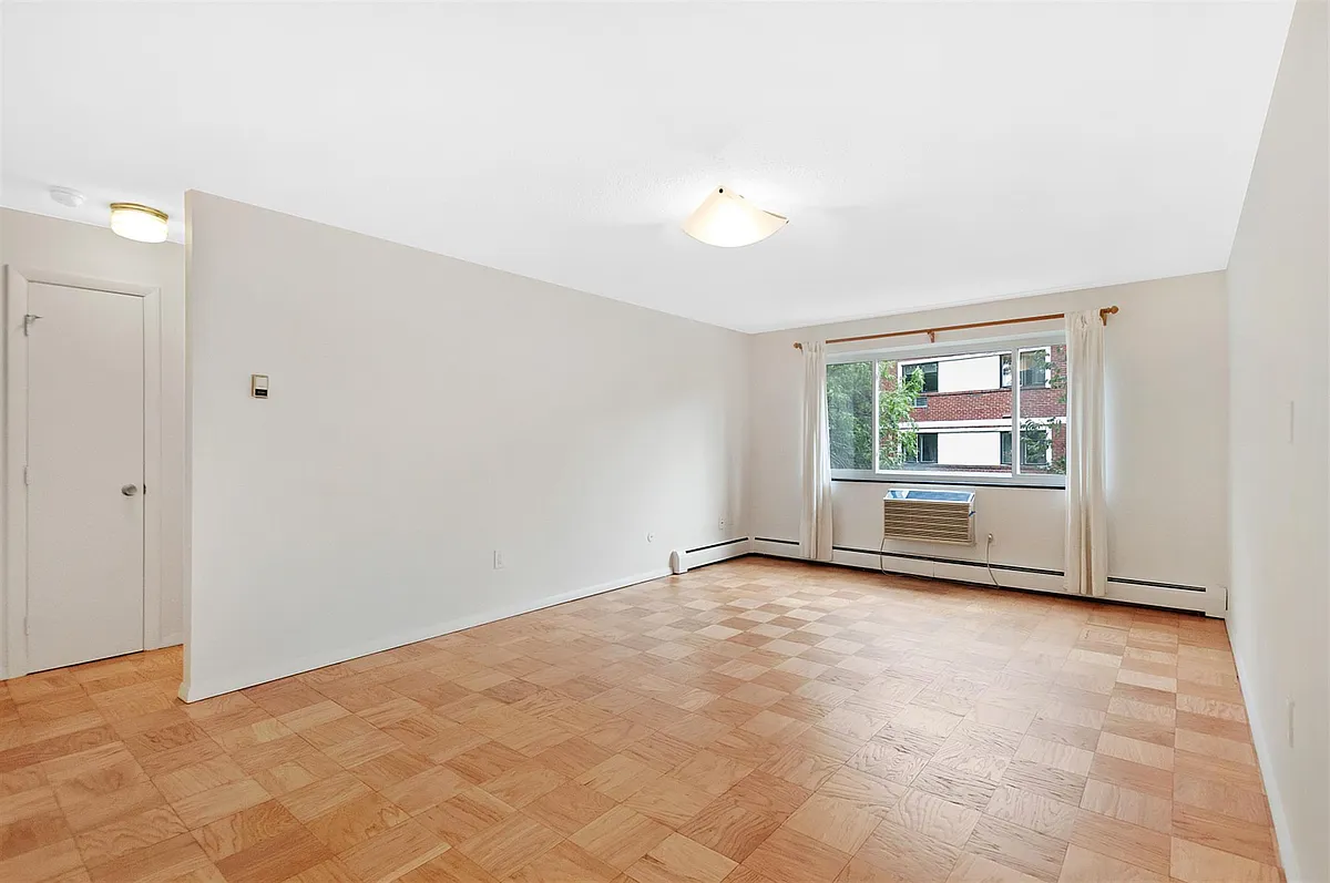 Building Photo - 287 Harvard St #23