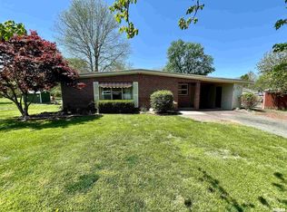 325 Park Ln, Herrin, IL 62948