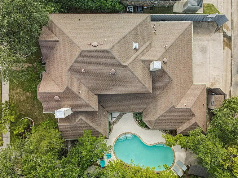 1811 Forest Meadow Ln — Photo 57