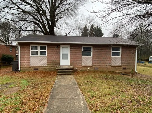 1229 Elizabeth Ave, Statesville, NC 28677